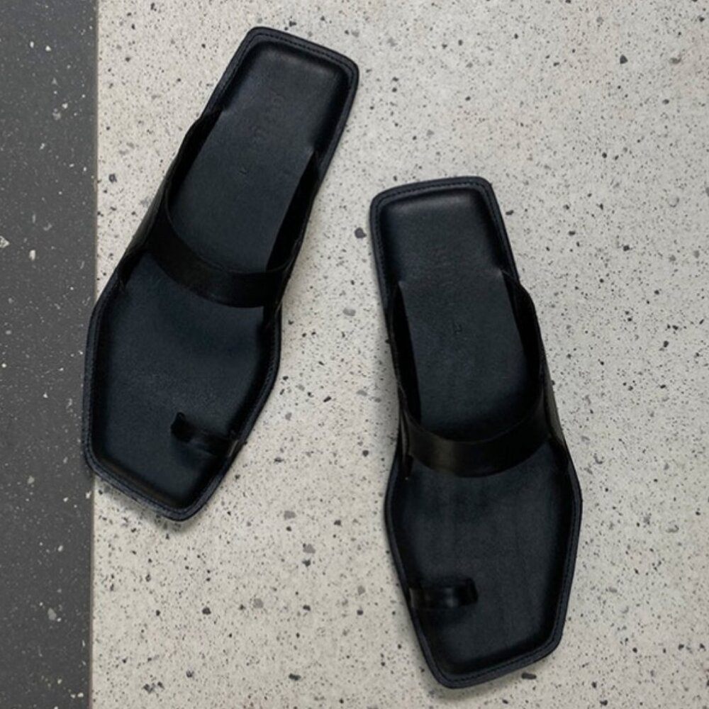 Black leather sandals